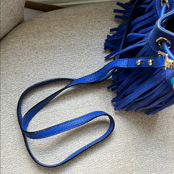 MILLY Blue Fringe Bucket Bag - Picture 13 of 14